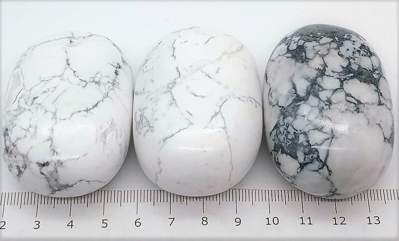 Howlite Palmstones (India) Howlite Palmstones (India)